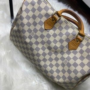 Louis Vuitton Damier Speedy